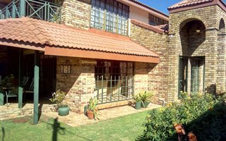 3 Bedroom Cluster in Potchefstroom Central