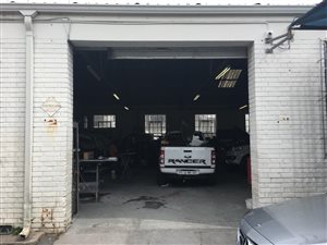 300 m² Industrial space in Maitland