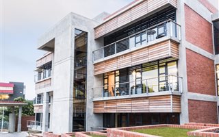 325 m² Office Space in Beacon Bay