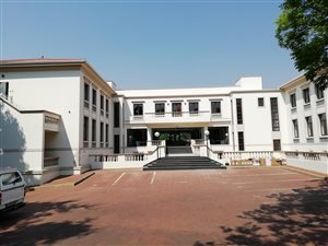 254 m² Commercial space in Barlow Park