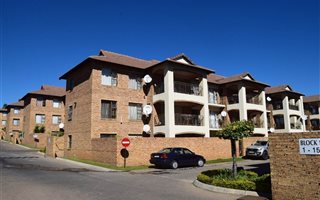 2 Bedroom Apartment in Erand Gardens