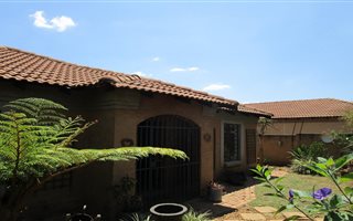 3 Bedroom House in Moregloed