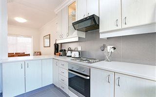 3 Bedroom Townhouse in Bloubergstrand