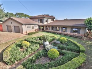 4 Bed House in Bothas Hill