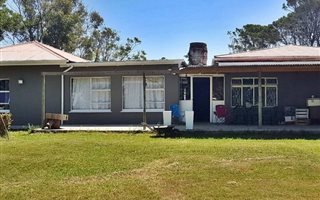 41 ha Farm in Beacon Bay