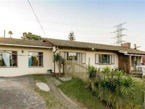 4 Bed House in Pinetown Central