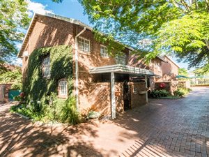 3 Bed Townhouse in Lynnwood Glen