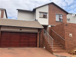 3 Bedroom Townhouse in Eldo View