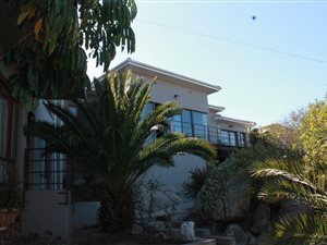6 Bed House in Saldanha