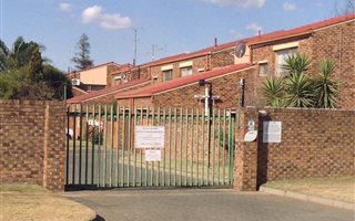 3 Bedroom Townhouse in Vanderbijlpark CE3