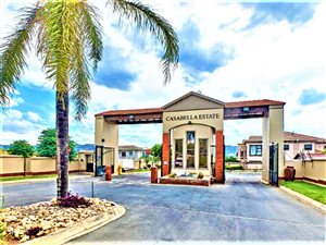 3 Bed House in Honeydew Manor