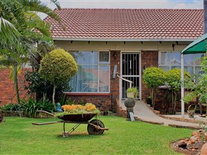 3 Bed Townhouse in Elandsrand