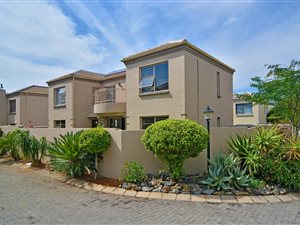 3 Bed Cluster in Van Riebeeck Park