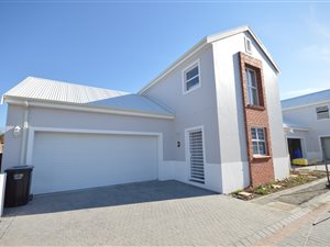 3 Bed Townhouse in Durbanville Central