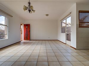 2 Bed Townhouse in Pomona