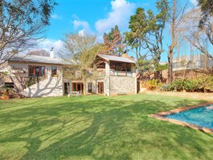 6 Bed House in Westcliff