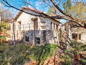 6 Bed House in Westcliff