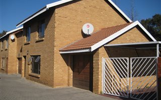 3 Bedroom Duplex in Brackenhurst