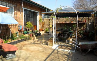 2 Bedroom Townhouse in Carletonville