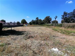 1000 m² Land available in Ncandu Park