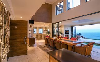 4 Bedroom House in Pezula Golf Estate