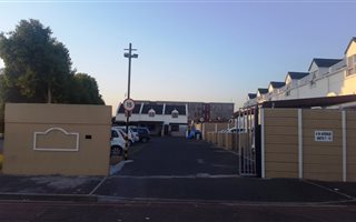 2 Bedroom Townhouse in Churchill Estate