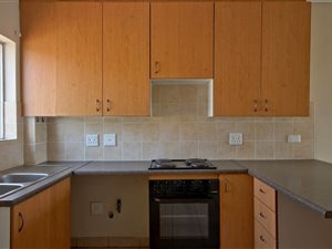 2 Bed Apartment in Silver Lakes