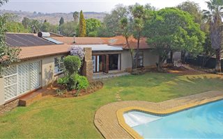 3 Bedroom House in Strubens Valley