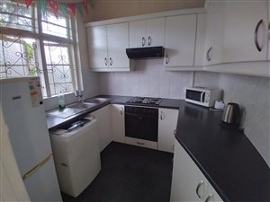 1.5 Bed Apartment in Essenwood