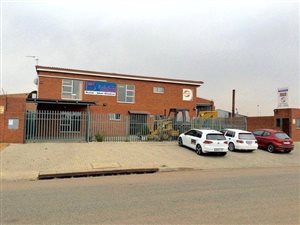 Commercial space in Alberton