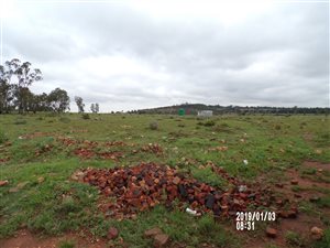 8516 m² Land available in Falcon Ridge