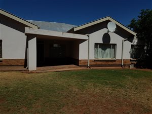 4 Bed House in Hadison Park