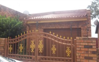 3 Bedroom House in Kwa Thema