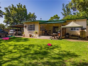 8566 m² Farm in Glen Austin