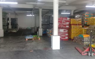 355 m² Commercial space in Bluff