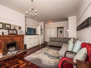 2 Bed Apartment in Kenilworth Upper