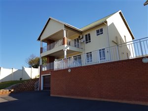 4 Bed House in Mt Edgecombe Estate 1 & 2