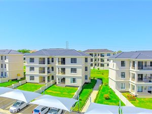 3 Bed Apartment in Carlswald Estate