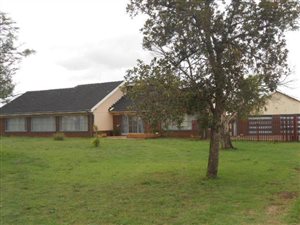 2.4 ha Smallholding in Boltonwold