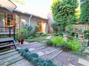 2 Bed House in Northwold Gardens