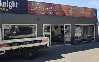 213 m² Commercial space in Greenside