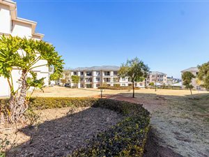 2 Bed Apartment in Summerset