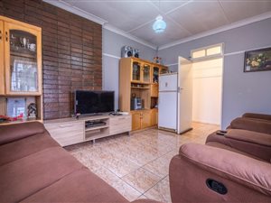 3 Bed House in Unigray