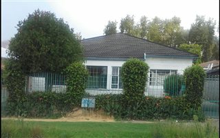 3 Bedroom House in Bezuidenhout Valley