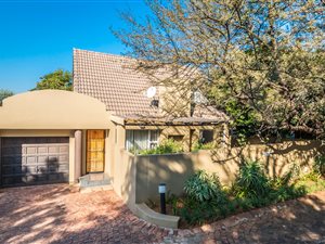 3 Bed Townhouse in Bromhof