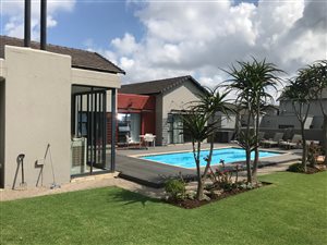 4 Bed House in Copperleaf Golf and Country Estate