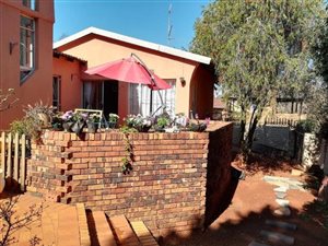 3 Bed House in Suideroord