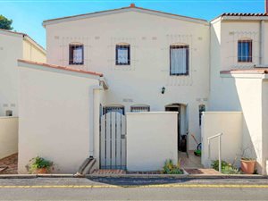 3 Bed Townhouse in Corlett Gardens