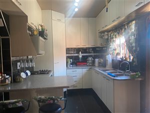 3 Bed House in Roodepoort West