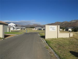 312 m² Land available in Fairview Golf Estate
